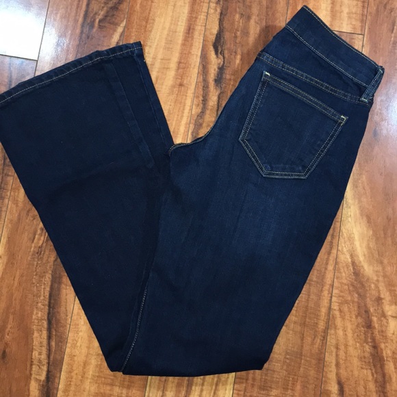 Old Navy Denim - Old Navy the Flirt size 2 regular jeans 32” inseam
